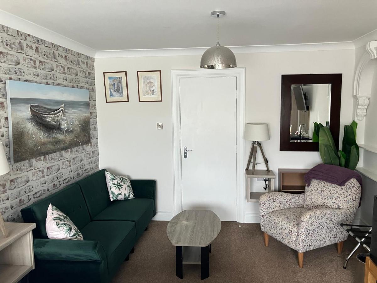 Anvershiel House Portrush Buitenkant foto