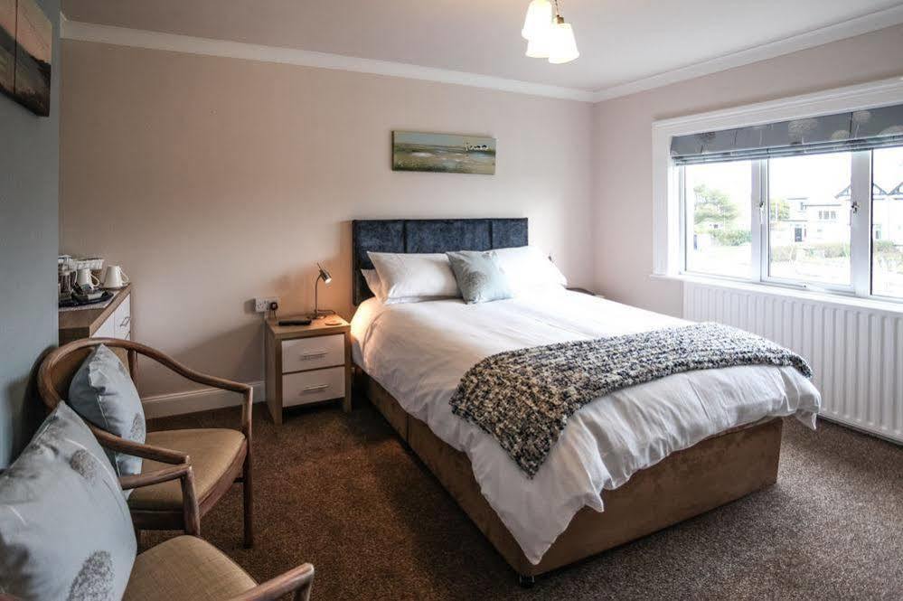 Anvershiel House Portrush Buitenkant foto