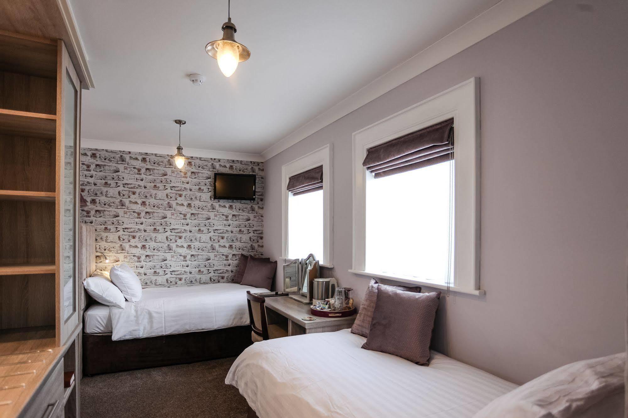 Anvershiel House Portrush Buitenkant foto